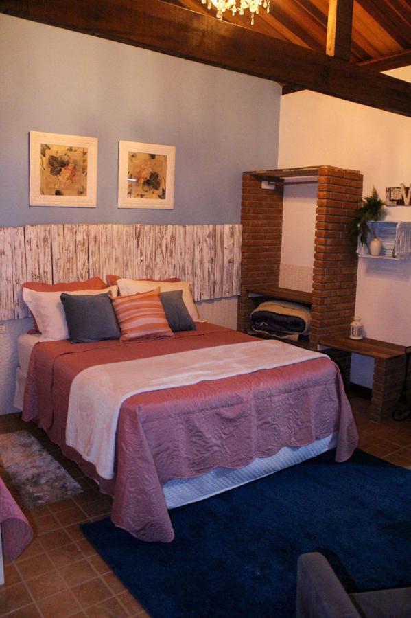Chale Pico Agudo Hotell Santo Antônio do Pinhal Eksteriør bilde